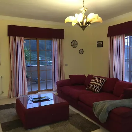 Panoramic Family Suite With Bbq Apartmán