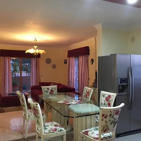 Panoramic Family Suite With Bbq Apartmán